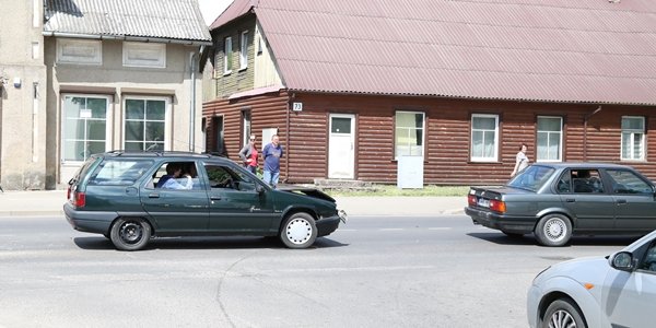 Abiturientų šėlionės baigėsi avarija (9)