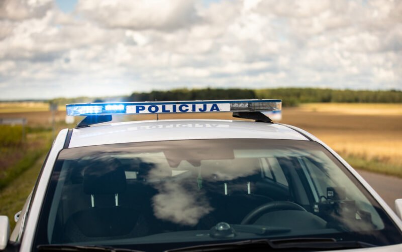 Apvogė autobuso laukusią senolę (1)