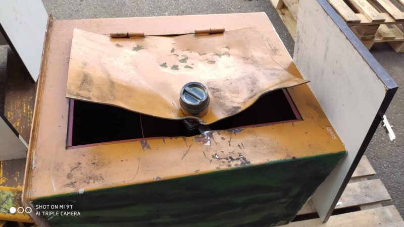 Apvogtos parduotuvės vadovas: penkių milimetrų storio seifą suraitė, kaip vilną (video) (3)