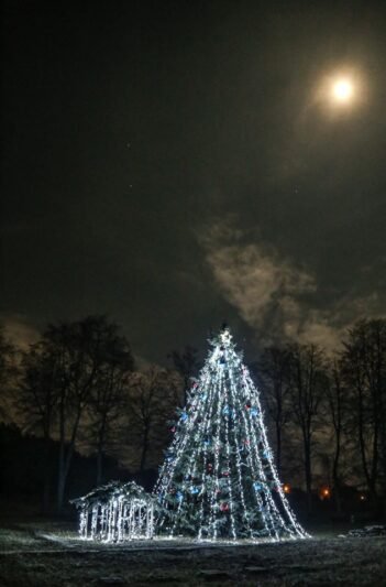 Ar tikrai Kalėdos turi būti brangios? Keli paprasti patarimai, kaip sutaupyti per didžiąsias šventes