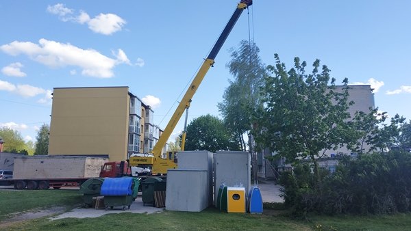 Atkeliavo požeminiai konteineriai (nuotraukos)