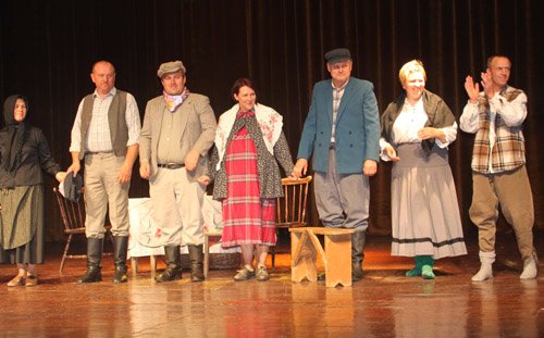 „Atspindžių“ scenoje – gausesnis mėgėjų teatrų būrys