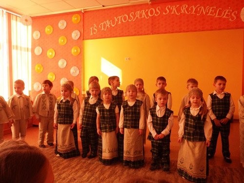 Atvėrėme liaudies dainų skrynelę