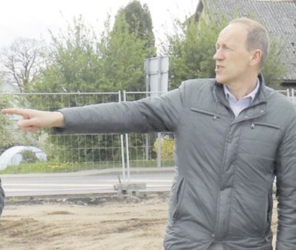 Automobilį nusipirko be rajono tarybos leidimo (27)