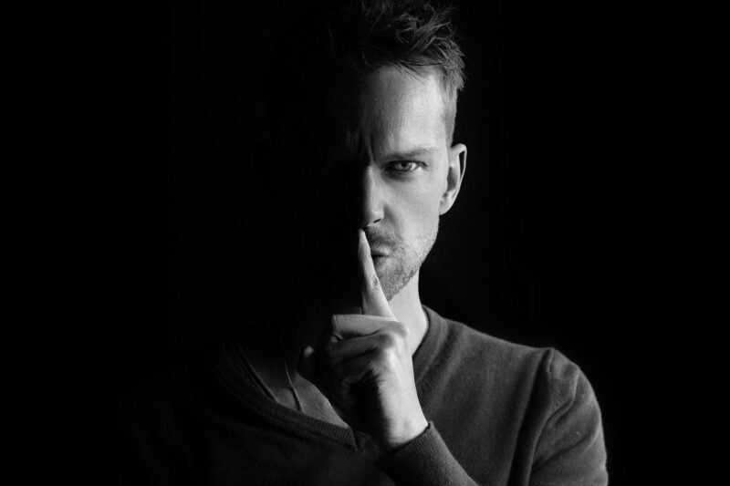 Balandžio 26-oji – Pasaulinė intelektinės nuosavybės diena. Tarptautinė kovos su triukšmu diena. Tarptautinė Černobylio avarijos aukų atminimo diena