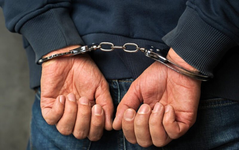 „BMW“ automobilyje rado narkotikų (2)