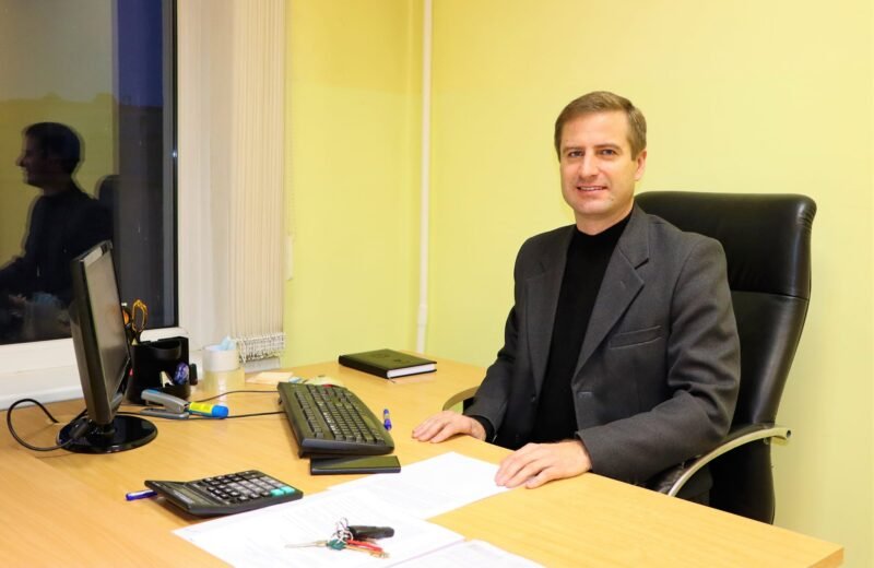 Darbą pradėjo savivaldybės viešosios tvarkos pareigūnas (1)