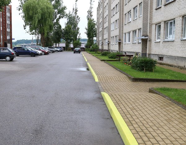 Dėl geltonos linijos – karo kirvis