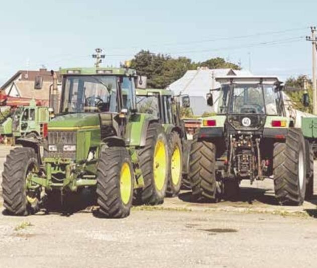Žemės ūkio technikos neregistravo savaitę (1)