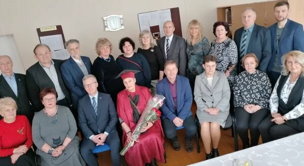 Eržvilko gimnazija atsisveikino su direktore Birute Geniene