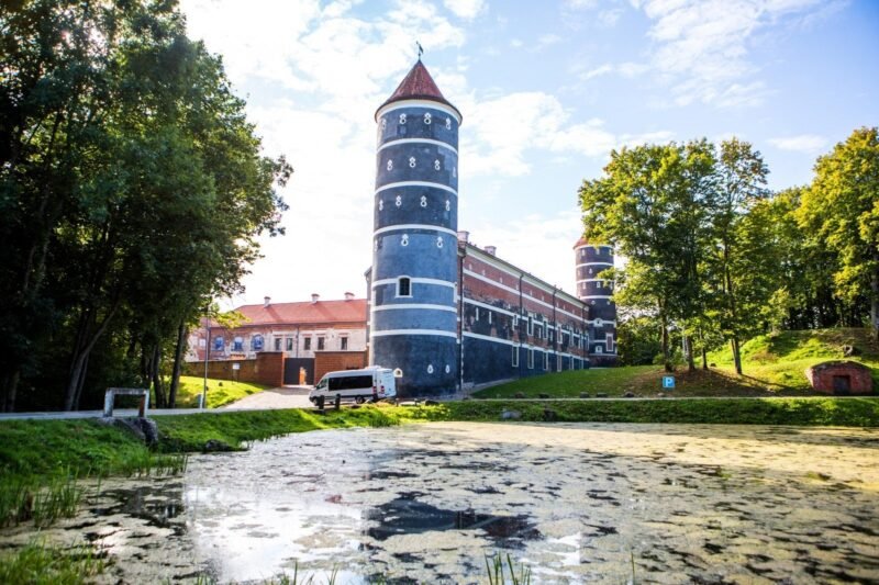 Į geriausių Europos viešbučių sąrašą patekusi pilis: kiek teks pakloti už prabangią naktį