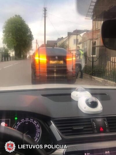 Greičio mėgėjui – 47 protokolai ir „poilsis“ nuo vairavimo (nuotraukos)