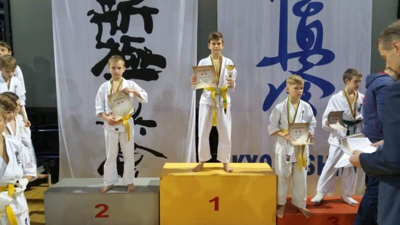 Iš varžybų – su 8 medaliais