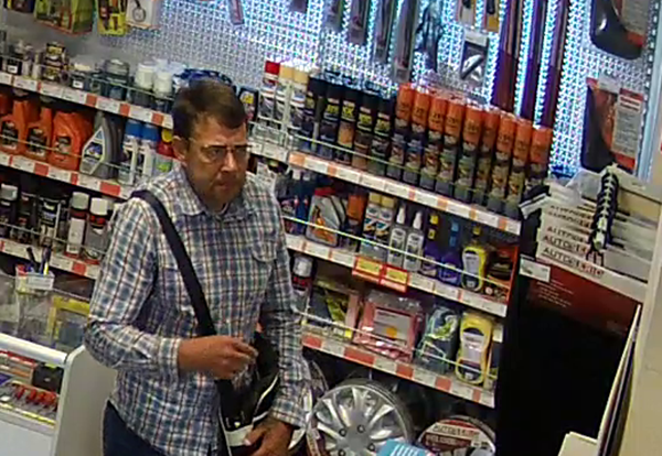 Ieško įtariamų vagių, prašo padėti atpažinti (nuotraukos) (4)