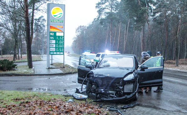 Kai kelias virsta čiuožykla – kaip vairuojant nepadaryti lemiamos klaidos? (3)