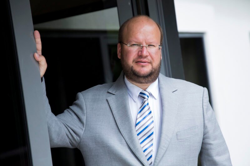 Kaip ir kodėl pandemija tapo „infodemija“?