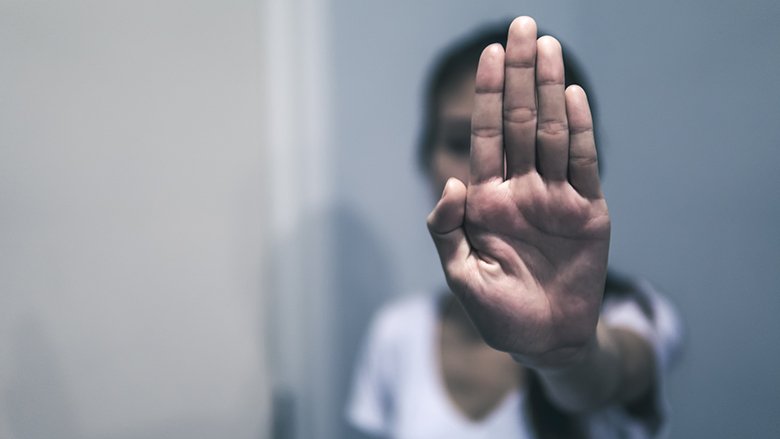 Kaip užkirsti kelią seksualiniam priekabiavimui darbe: 5 patarimai darbdaviams