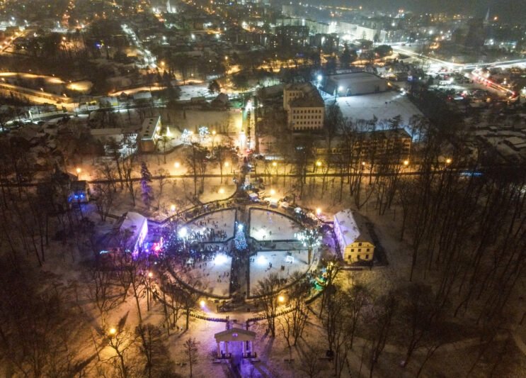 Kalėdinė eglė nušvito ir Jurbarke (video) (5)