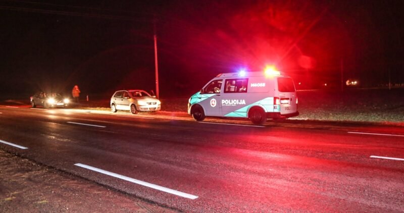 Į kelią nepataikiusi moteris sukėlė tarnybas (5)