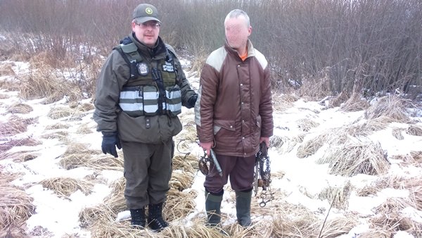 Įkliuvo besaikis brakonierius (2)