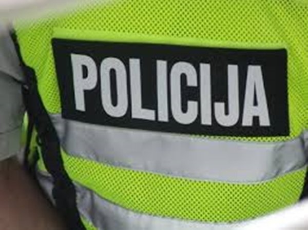 Į klubą įsiveržę paaugliai norėjo pamokyti bendraamžę (5)