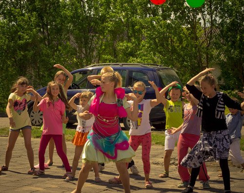 Linksmi ir laimingi!