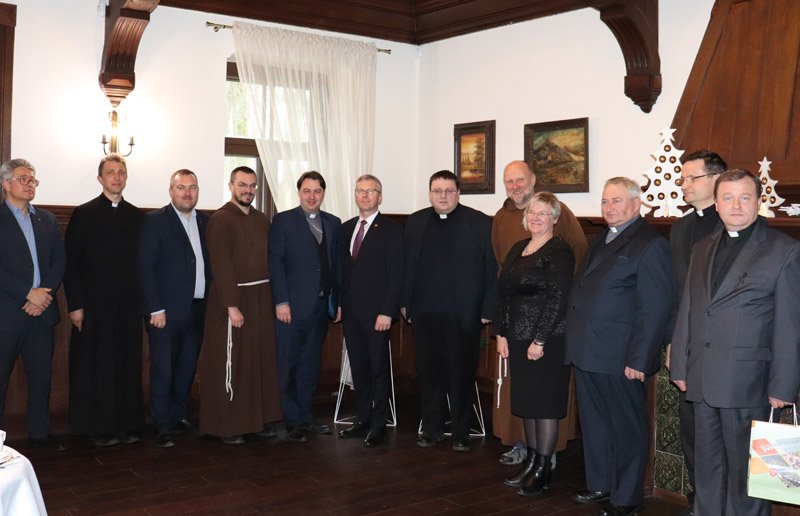 Muziejuje susitiko rajono vadovai ir dvasininkai (4)