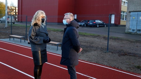 Naujamiesčio progimnazijai toliau vadovaus Alma Uznė (3)