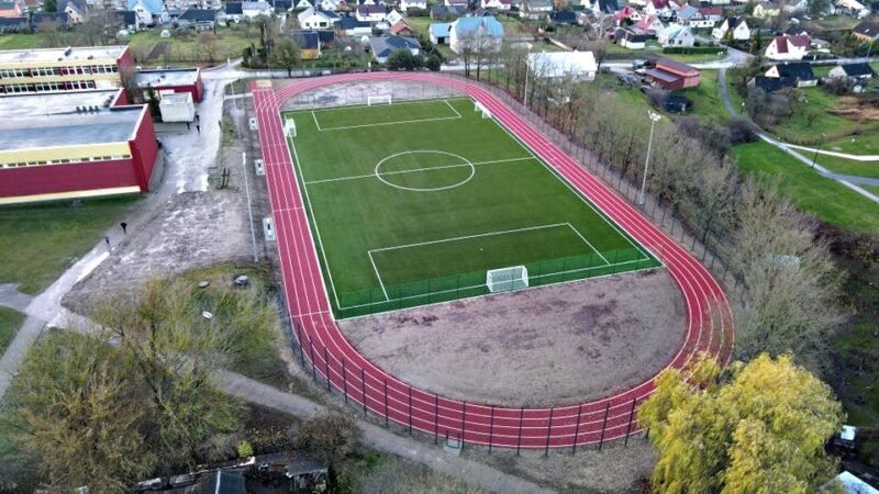 Naujamiesčio progimnazijos stadionas – baigtas (nuotraukos) (5)