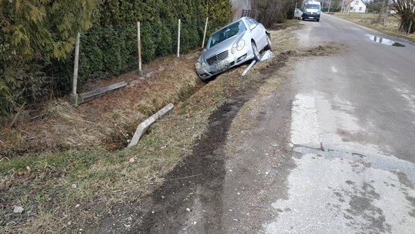 Neprasilenkė sankryžoje (nuotraukos)