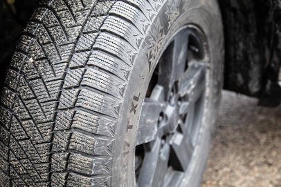 Nesibaigiant painiavai dėl taršių automobilių mokesčio – kalbos apie naują mokestinę prievolę vairuotojams