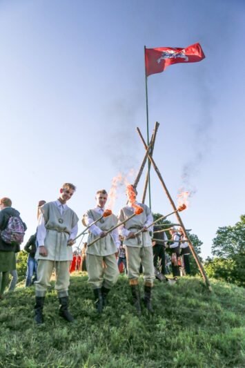 Nuo Bišpilio skambėjo „Tautiška giesmė“ (nuotraukos)