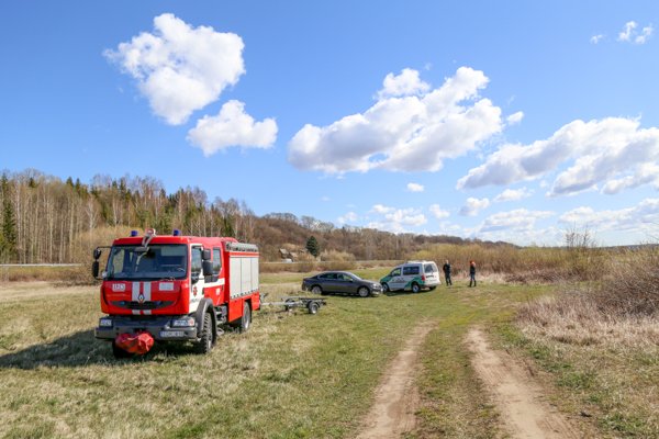 Nuo Nemune dirbančios žemsiurbės dingo žmogus, įgula girtavo (papildyta paieškų nuotraukomis) (6)