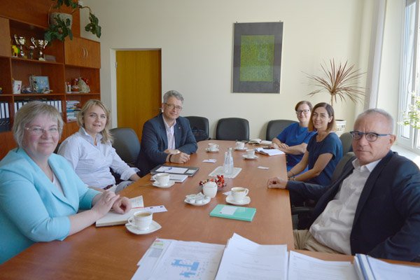 Optimistinės pastangos gauti naudos iš Nemuno