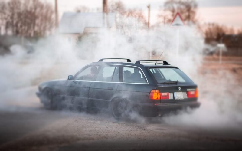 Padangų keitimo sezonas: ką svarbu žinoti kiekvienam atsakingam vairuotojui