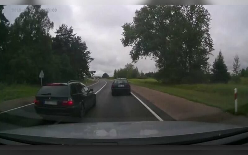 Papasakojo, ko Lietuvos vairuotojai nemoka, kai prisireikia kažką lenkti