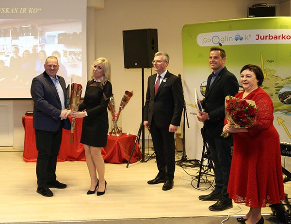 Pasveikino dvidešimtmetį mininčias įmones