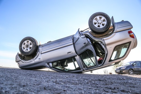Per mįslingą avariją apsivertė  „Opel“ (nuotraukos) (4)