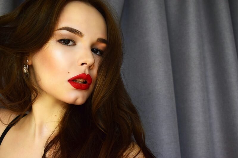 Po vasaros susirūpinkite paakių oda: 4 naudingi kosmetologės patarimai