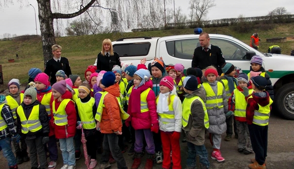 Policininkai dirbo su vaikais (nuotraukos) - Jurbarko „Šviesa”