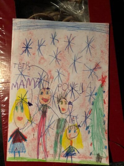 Policininkams už darbą padėkojo piešiniu ir sausainiais (3)