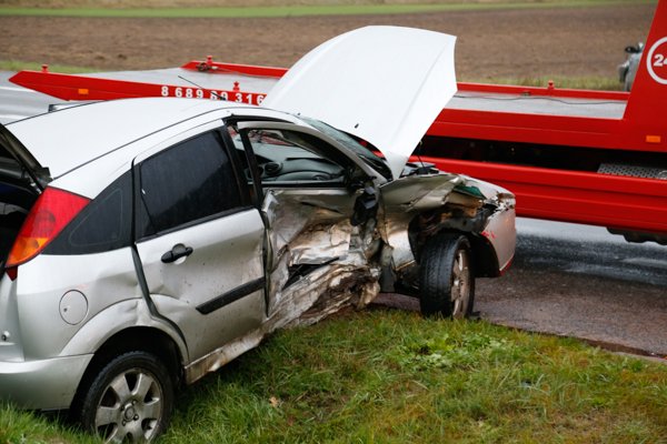 Prie degalinės – avarija (nuotraukos, video) (2)