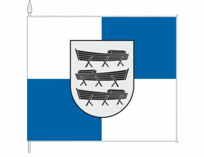 Pritarė Smalininkų herbui ir vėliavai