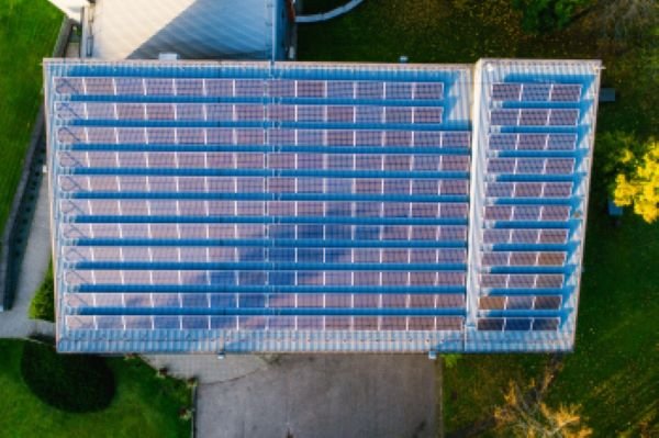 Rekordas – įstaigos per kelias valandas pateikė paraiškas saulės ir vėjo elektrinėms įsirengti