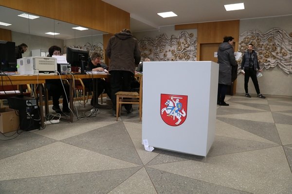 Rinkimus stebi atidžiau (2)