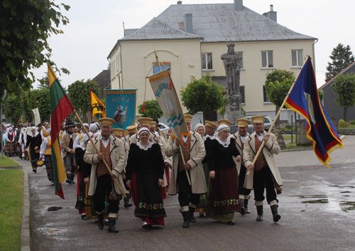 Senjorų šokiai pakylėja iki dangaus