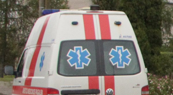 Sėjamoji mašina sužalojo darbininkui ranką