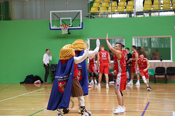 Skaičiuoja jau tryliktą pergalę