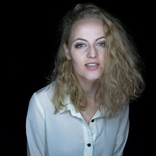 Spektaklį „aprengė“ jurbarkietė