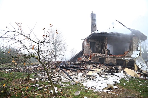 Sprogimas pražudė sutuoktinių porą (nuotraukos)